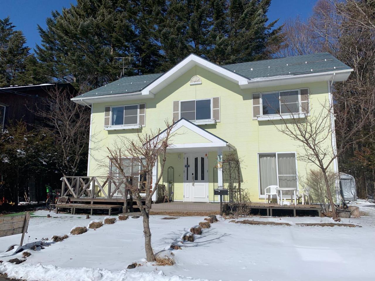 Guest House Chaconne Каруидзава Екстериор снимка