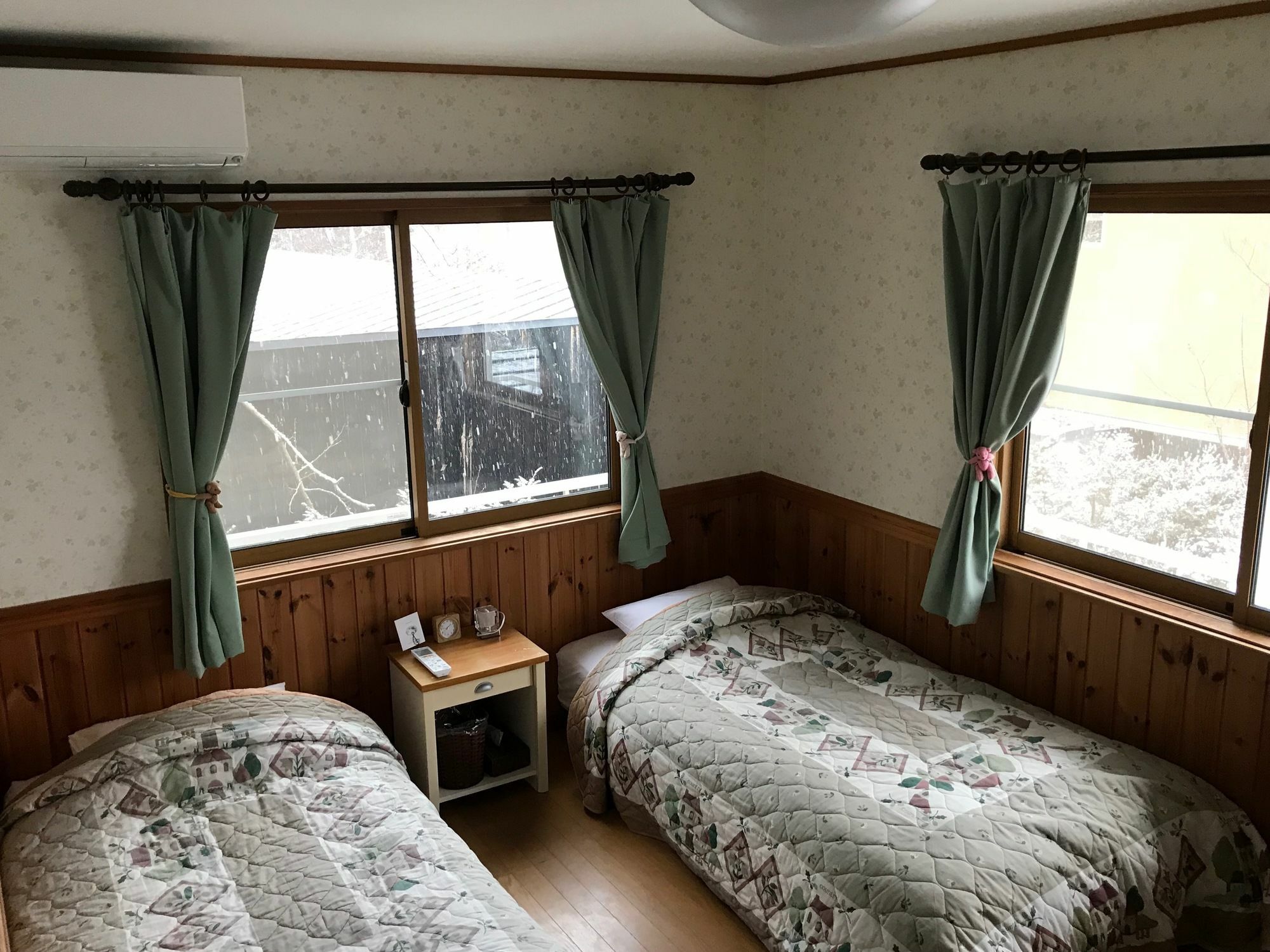 Guest House Chaconne Каруидзава Екстериор снимка