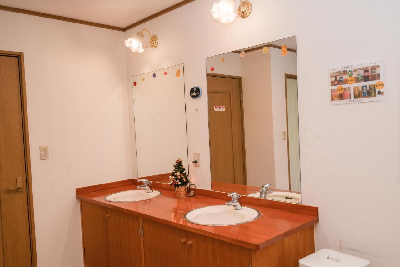 Guest House Chaconne Каруидзава Екстериор снимка